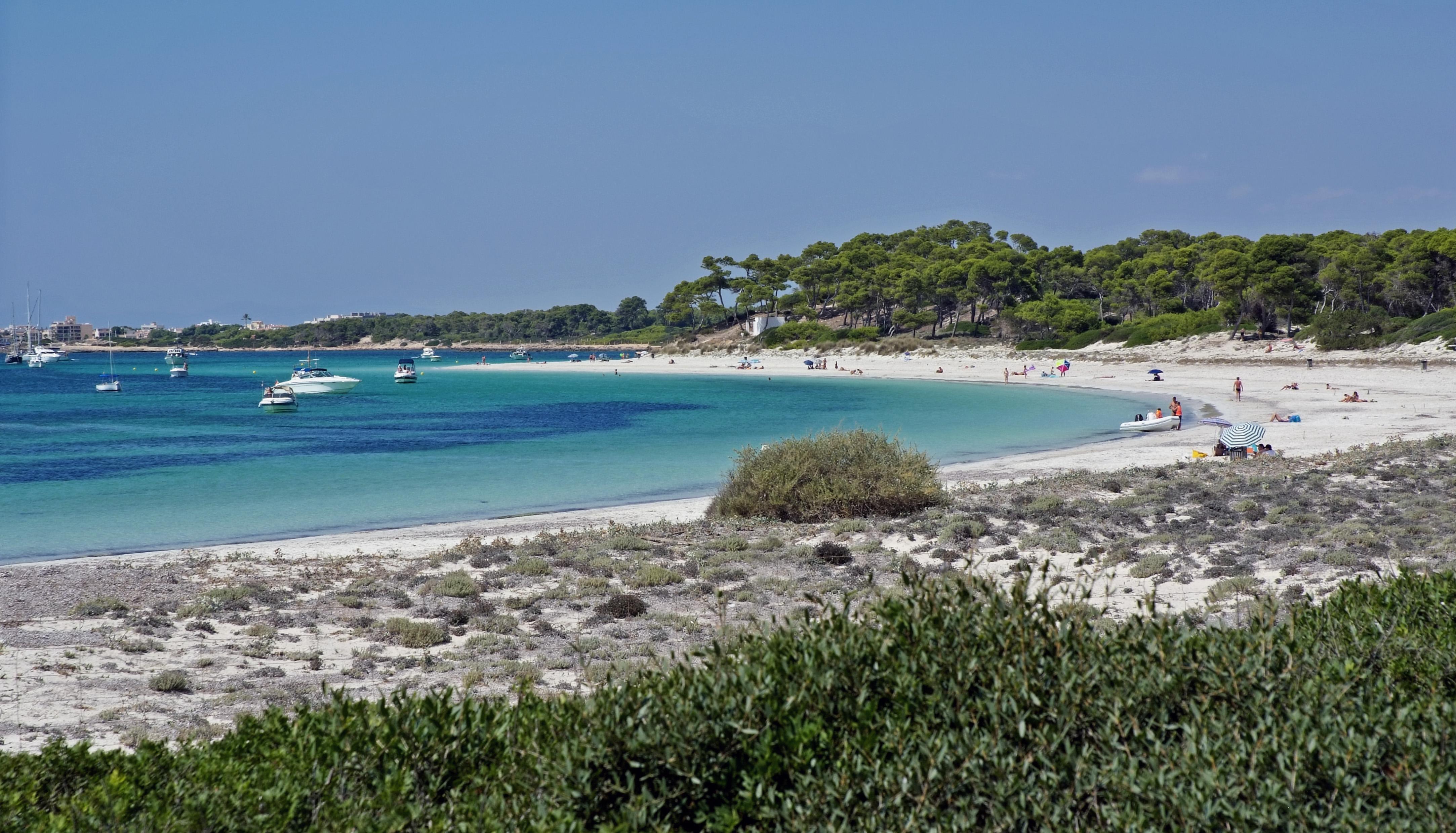 Aparthotel Isla De Cabrera Colonia de Sant Jordi Bagian luar foto