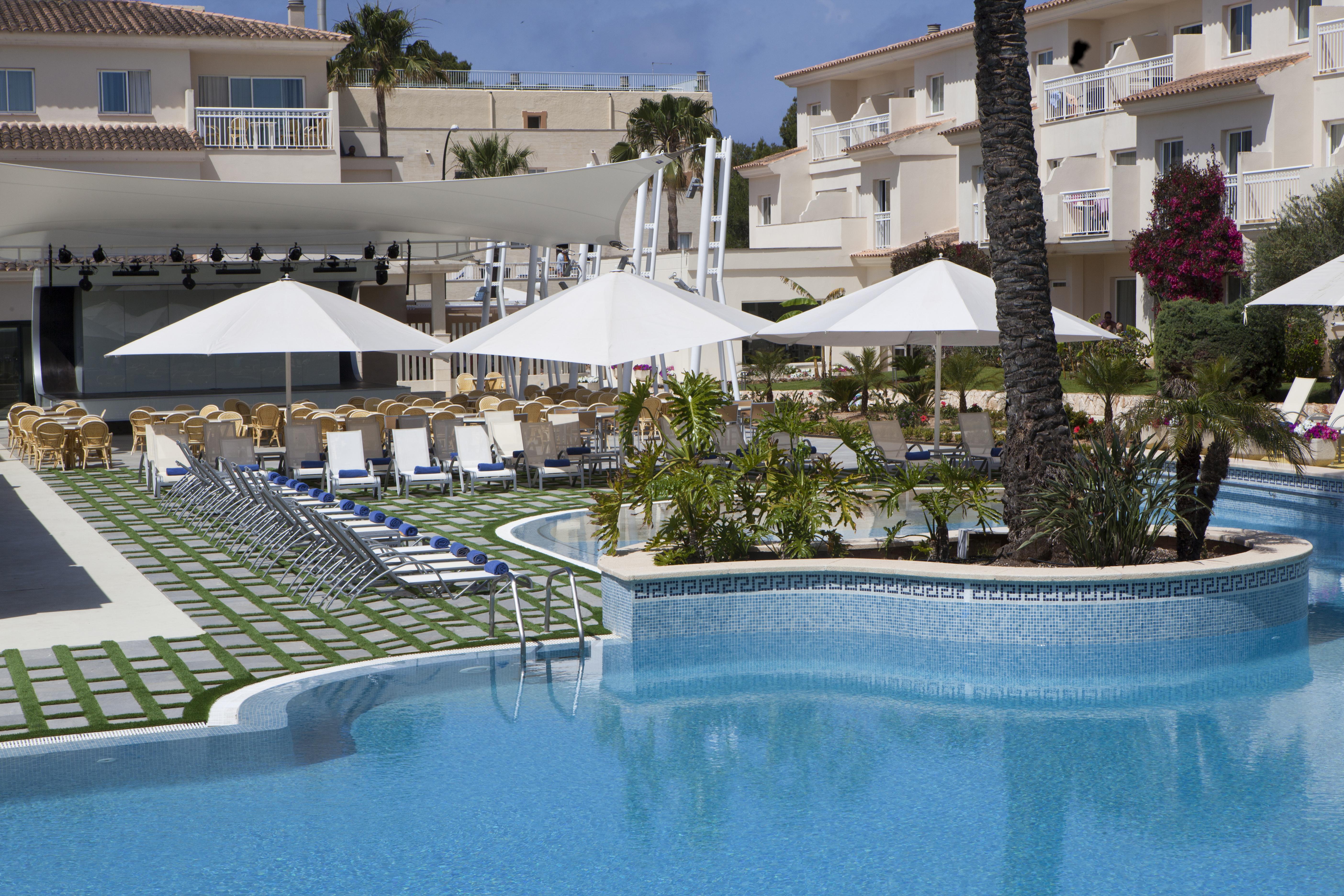 Aparthotel Isla De Cabrera Colonia de Sant Jordi Bagian luar foto